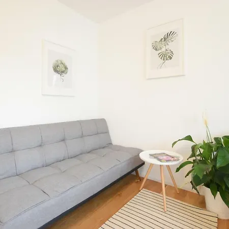 Apartment Peaceful Studio Near Center